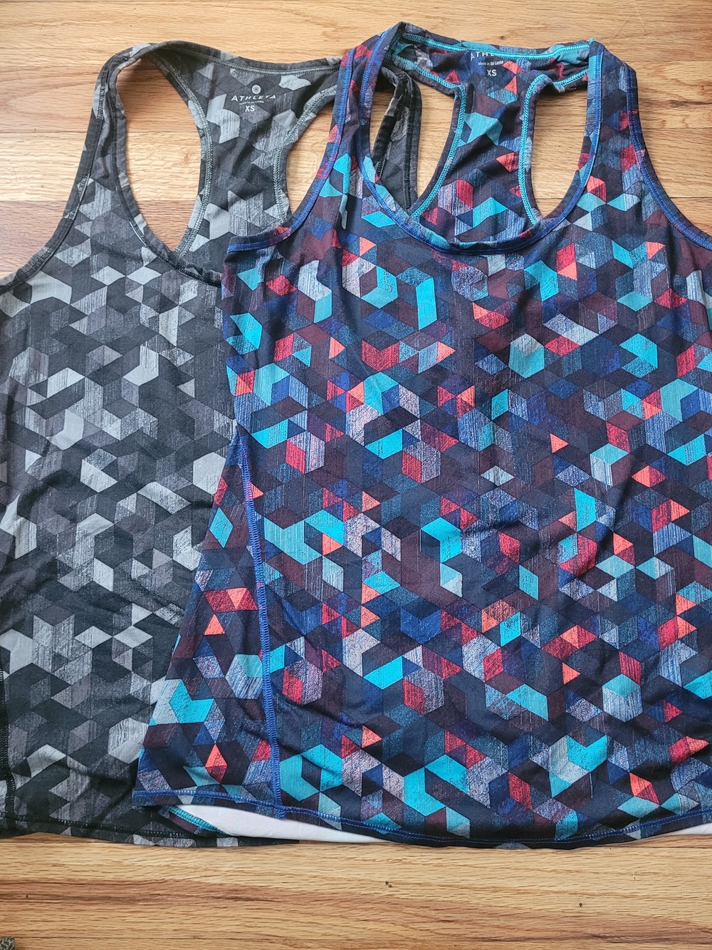 Athleta Women’s Geometric Racerback Tank
